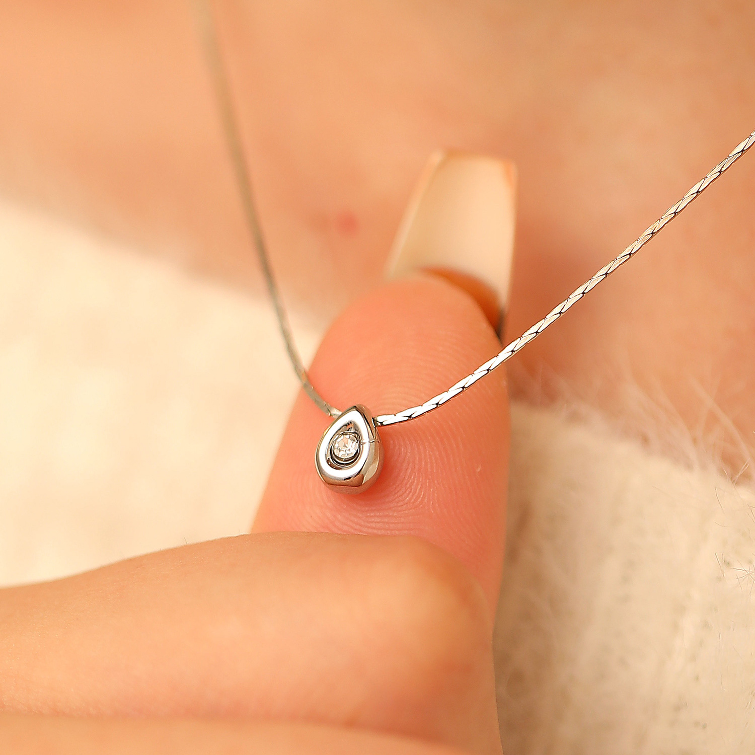 Pearl Trim Chain - สร้อยคอไข่มุกทรงหยดน้ำแฟชั่นเรียบง่ายสำหรับผู้หญิง เครื่องประดับปี 2026 สร้อยคอประดับเพชรซิคอนสำหรับผู้หญิงรุ่นใหม่มาแรง