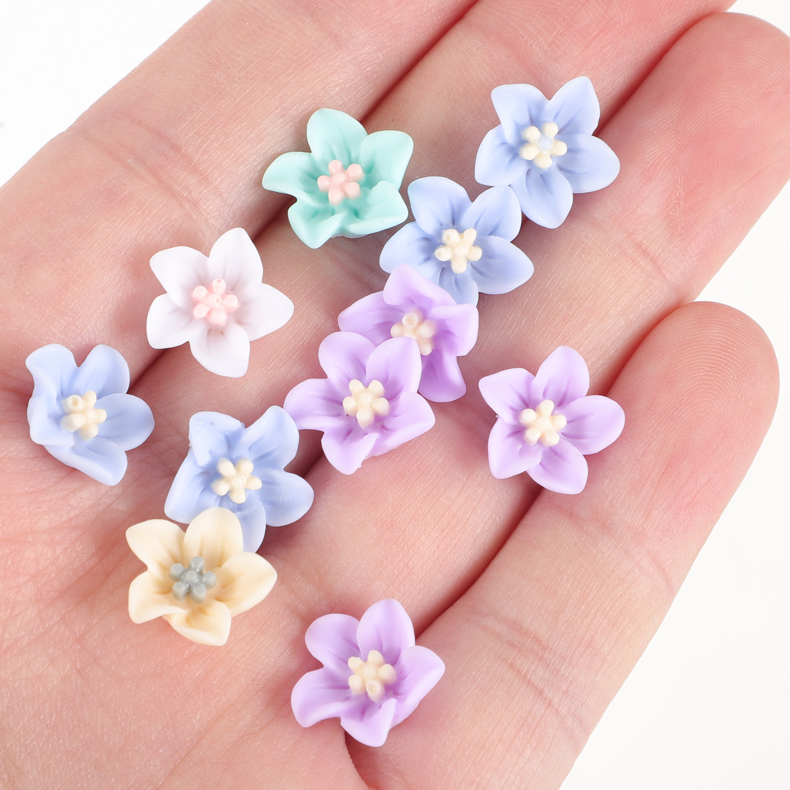 Embellishment Crafts - ชุดเครื่องประดับเรซิ่นรูปดอกไม้ 200 ชิ้น ดีไซน์ไม่ซ้ำใคร สำหรับตกแต่งเคสมือถือ เครื่องประดับ
