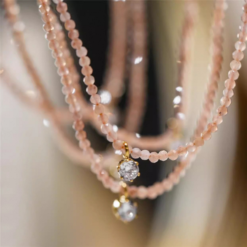 Pearl Trim Chain - สร้อยคอจี้เซ็กซี่สไตล์วินเทจประดับเพชรซิร์คอนสำหรับผู้หญิง ดีไซน์โบฮีเมียนรูปทรงเรขาคณิต คริสตัลใสเลียนแบบมอยส์ซาไนต์
