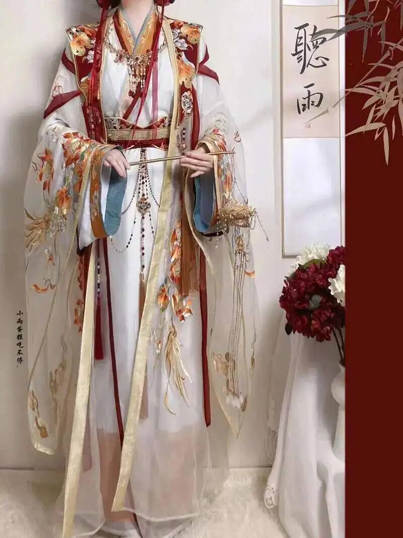 Embroidery Craft - Ming Dynasty Hanfu เย็บปักถักร้อย Heavy CRAFT