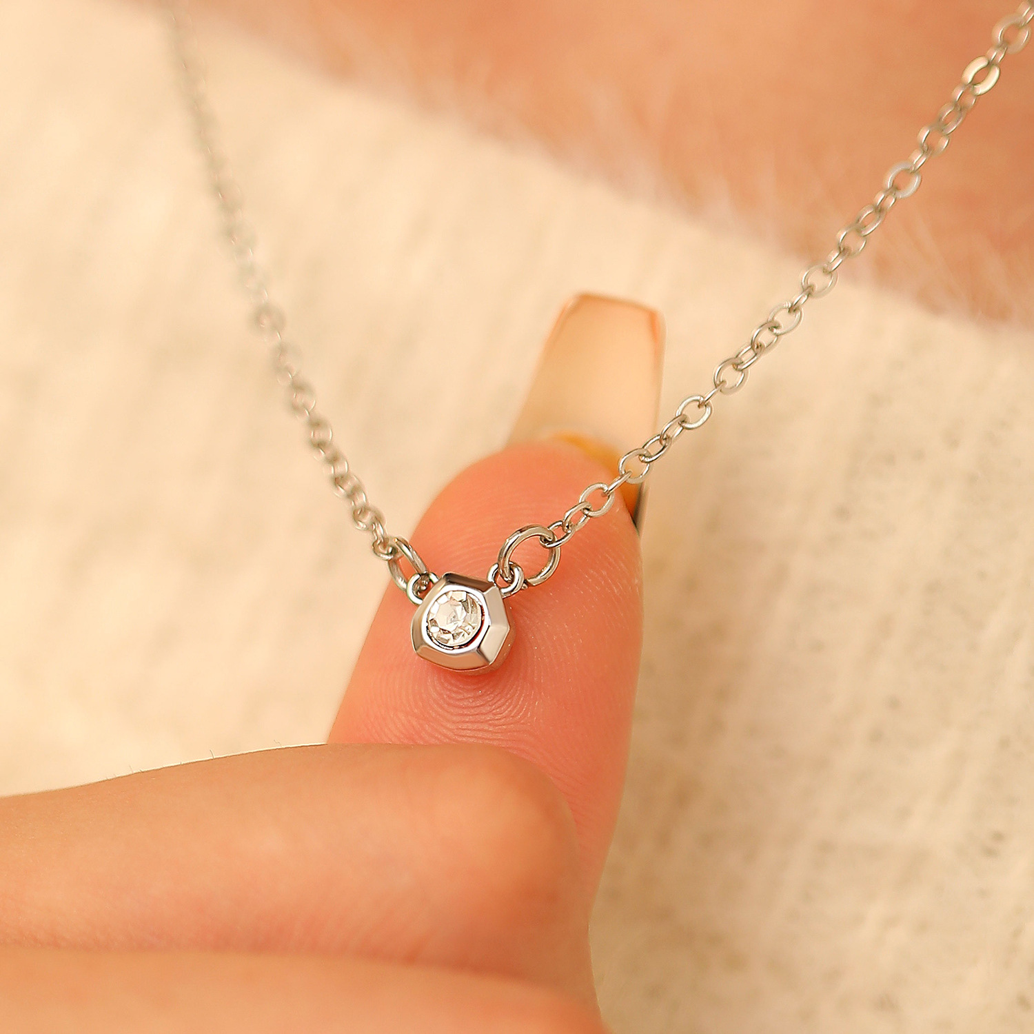 สร้อยคอไข่มุกทรงหยดน้ำแฟชั่นเร - Pearl Trim Chain บทวิจารณ์และราคา